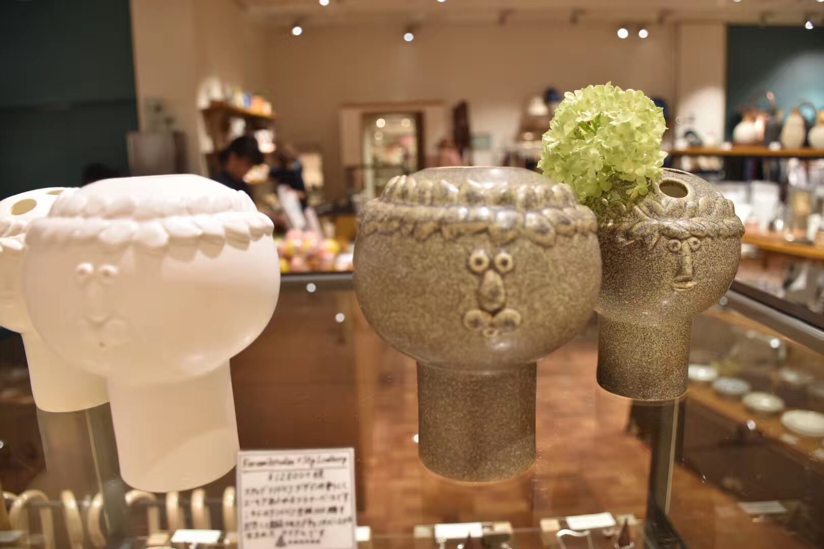 大阪梅田站有什么好吃的东西,大阪梅田适合中年人去的商场