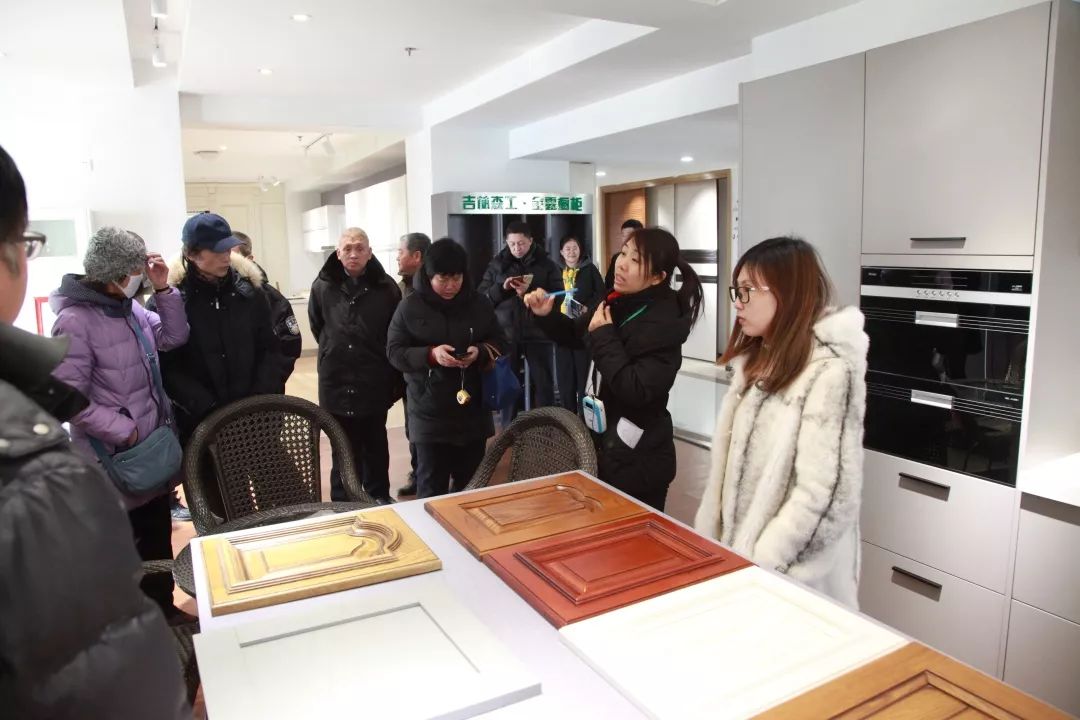 金桥家装节,吉林森工金桥地板实体店