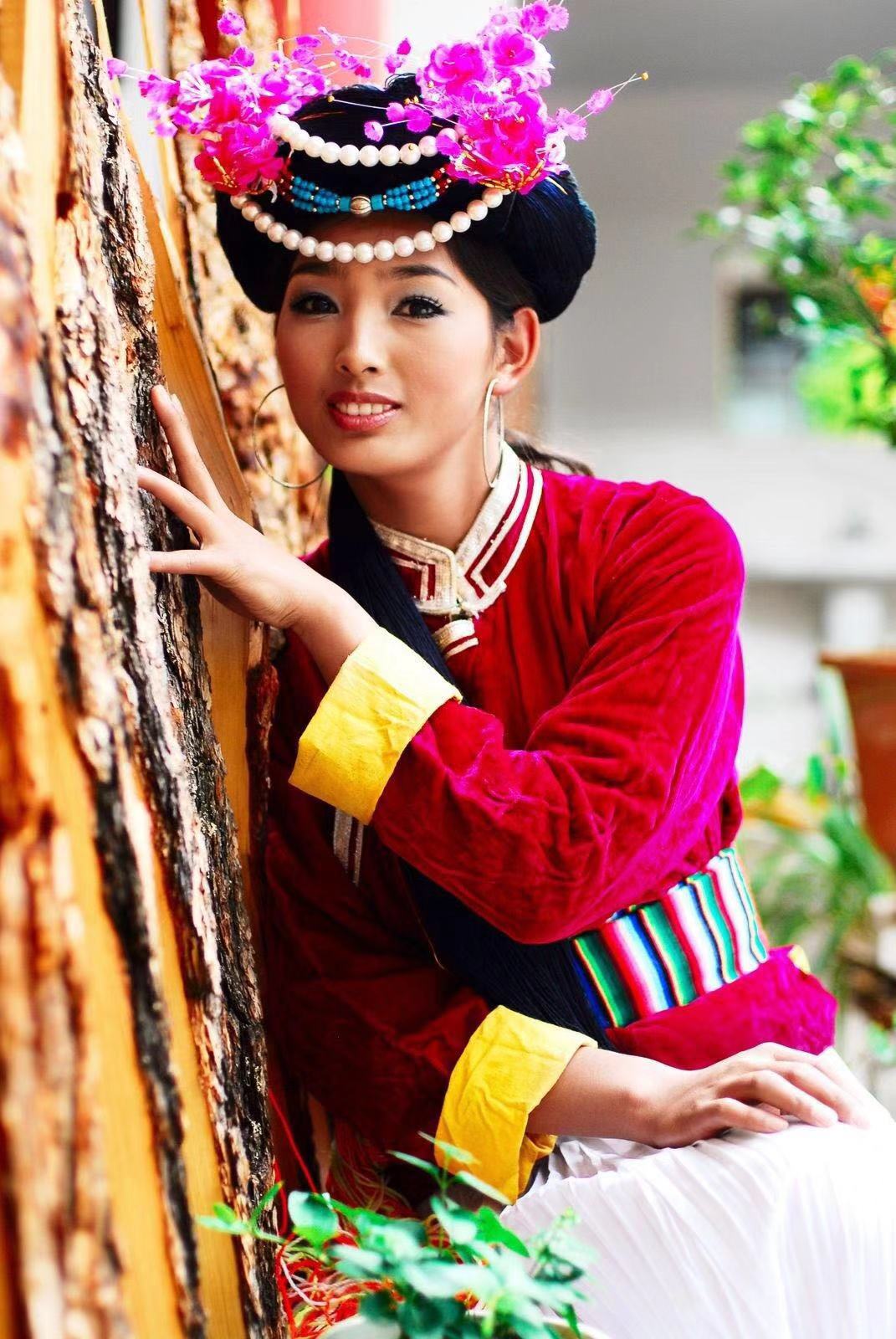 云南民族服饰批发市场昆明,云南民族服装批发一手货源