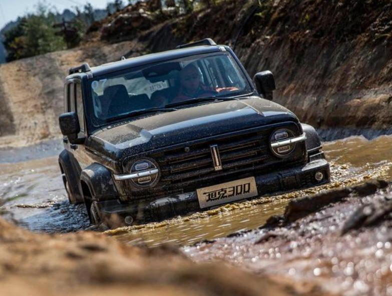 自主品牌崛起了！3款“实力派”越野车，第一款堪称“公路坦克”