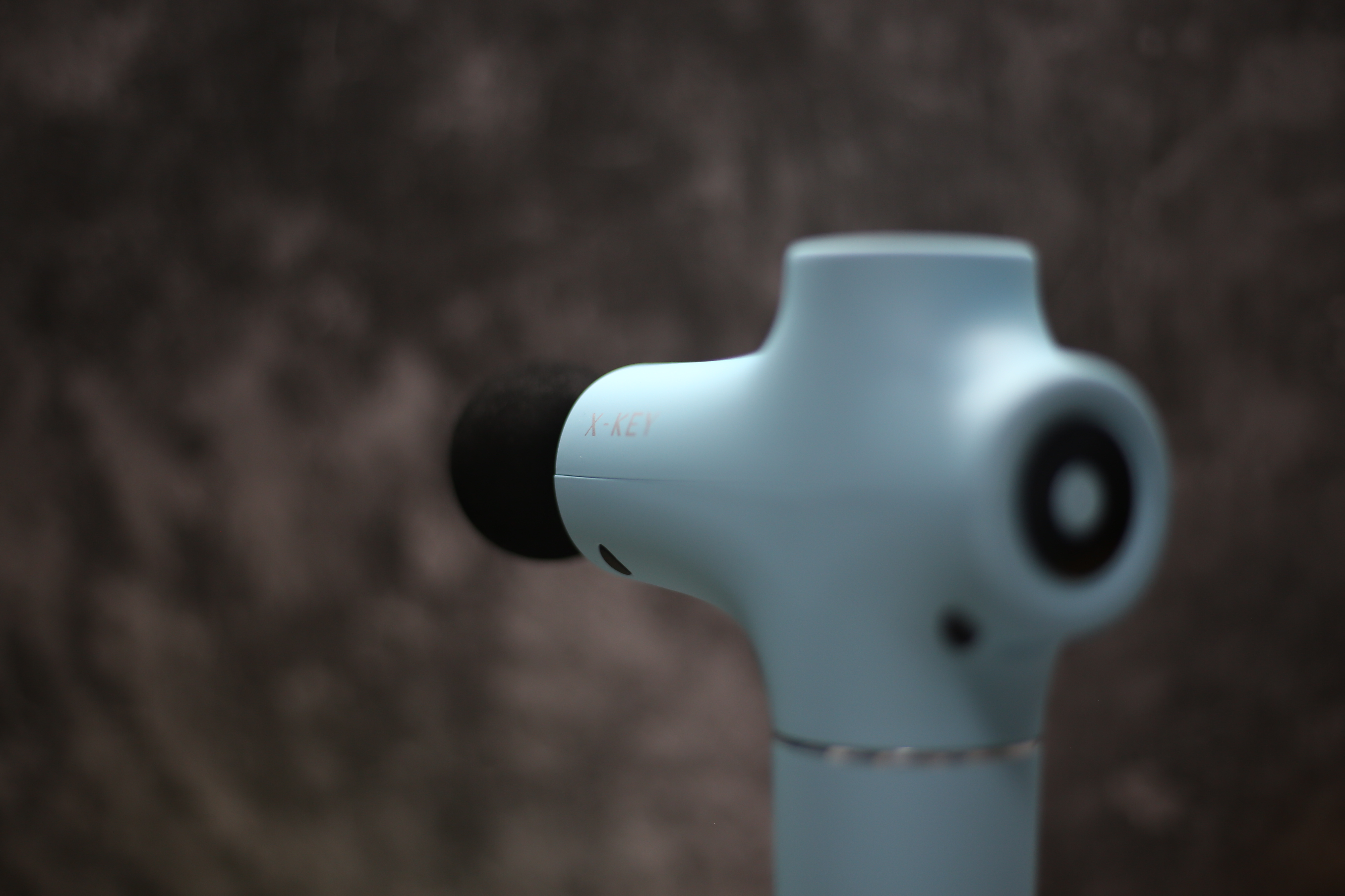 剧烈运动后放松肌肉好痛,运动健身放松肌肉筋膜枪