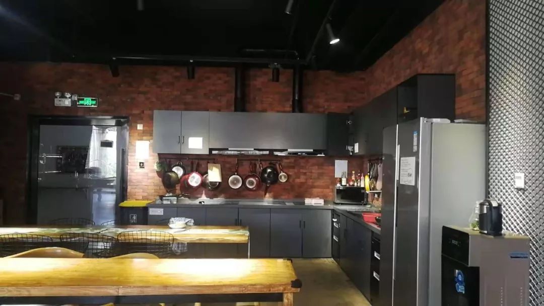 璧拌娣卞湷,娣卞湷璧拌