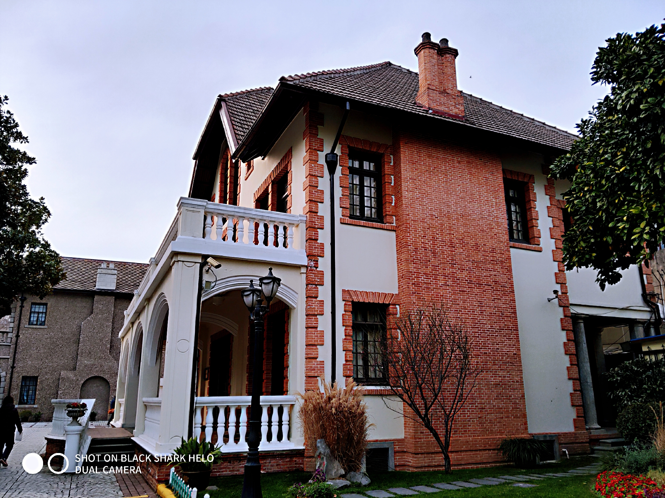 黑鲨游戏手机2.12.5,黑鲨游戏手机2代黑鲨helo