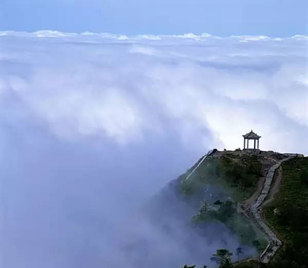 为什么泰山被称为天下第一山,泰山是中国的几大名山之一