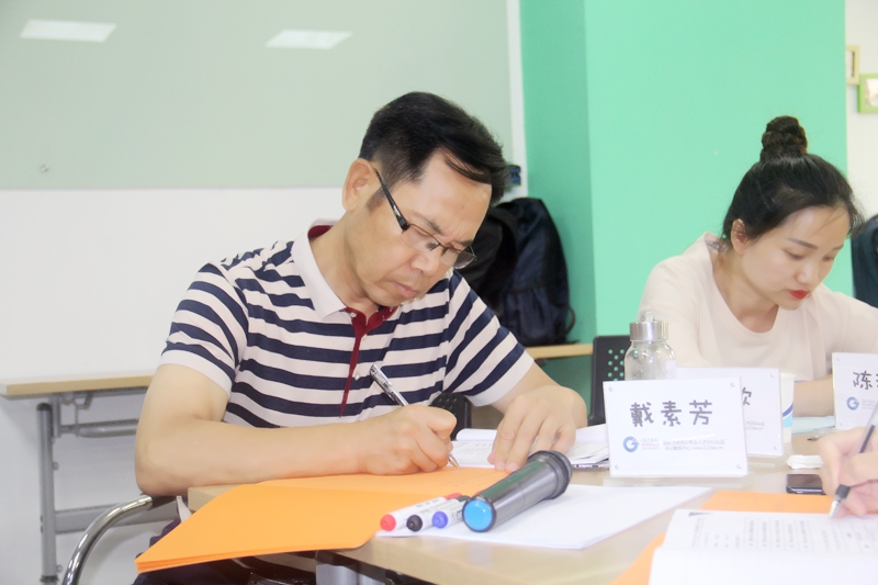 职业讲师、培训师前景如何？乐训学员用自身行业经验告诉你