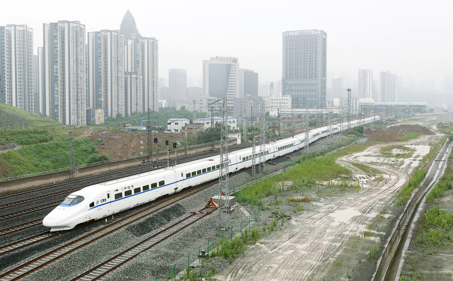 成都到重庆最划算的火车,成都到贵阳坐动车坐哪一边