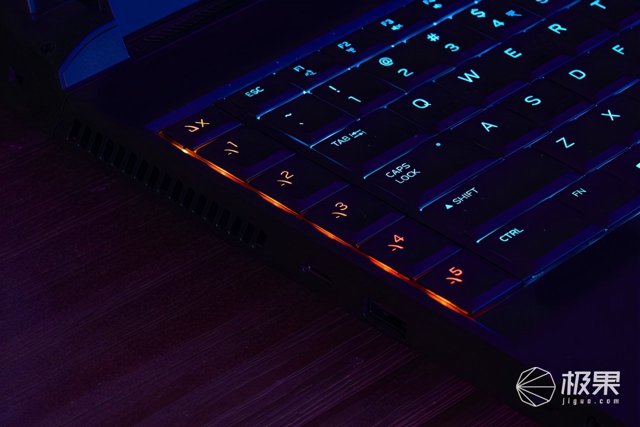 那些年失去的快乐，都从这台高能笔记本里找到了！这不是游戏