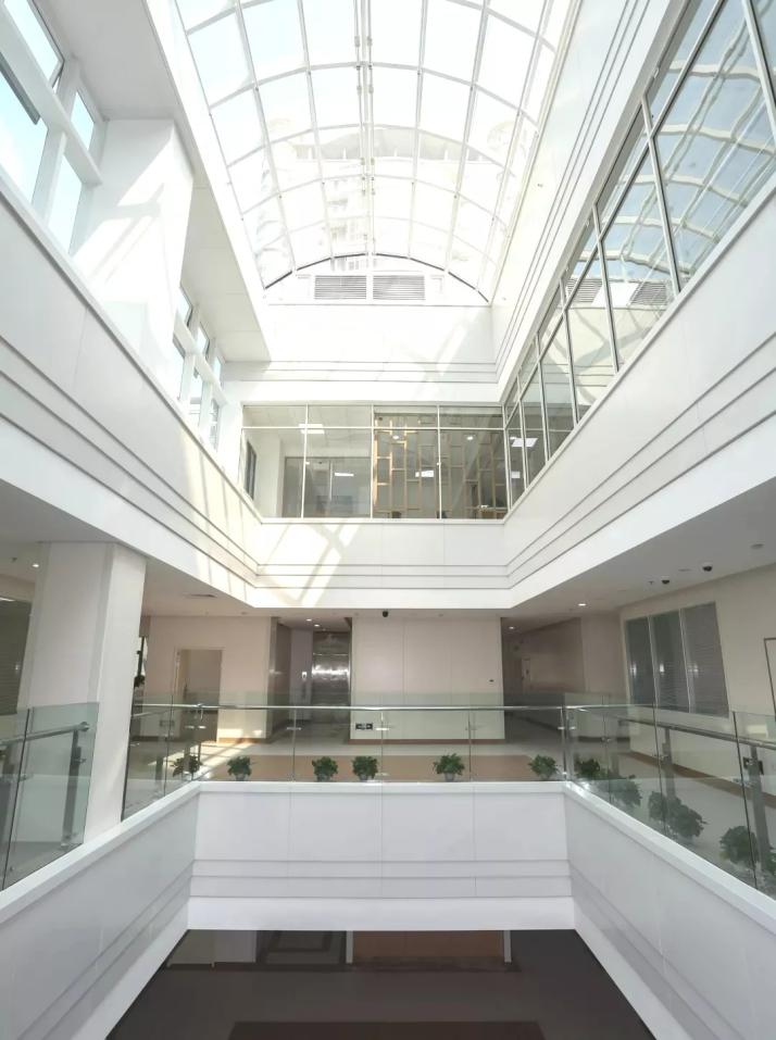 北京“绿色学府”:占地13176亩,坐拥8大餐厅,新华社、中央电视台聚焦关注!