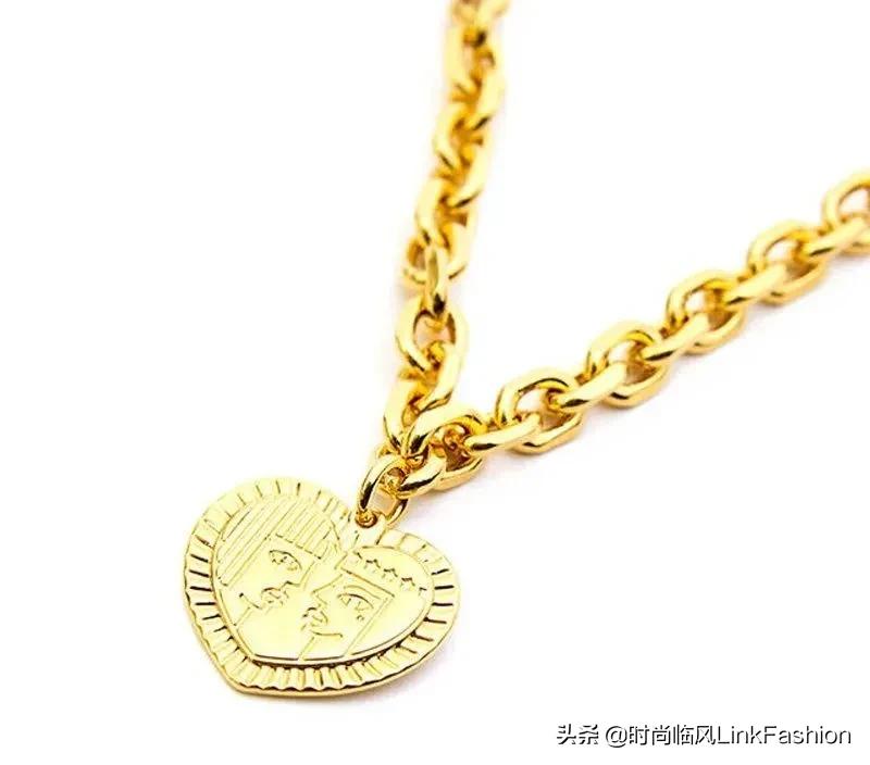 复古感元素，打造春天的时髦衣橱