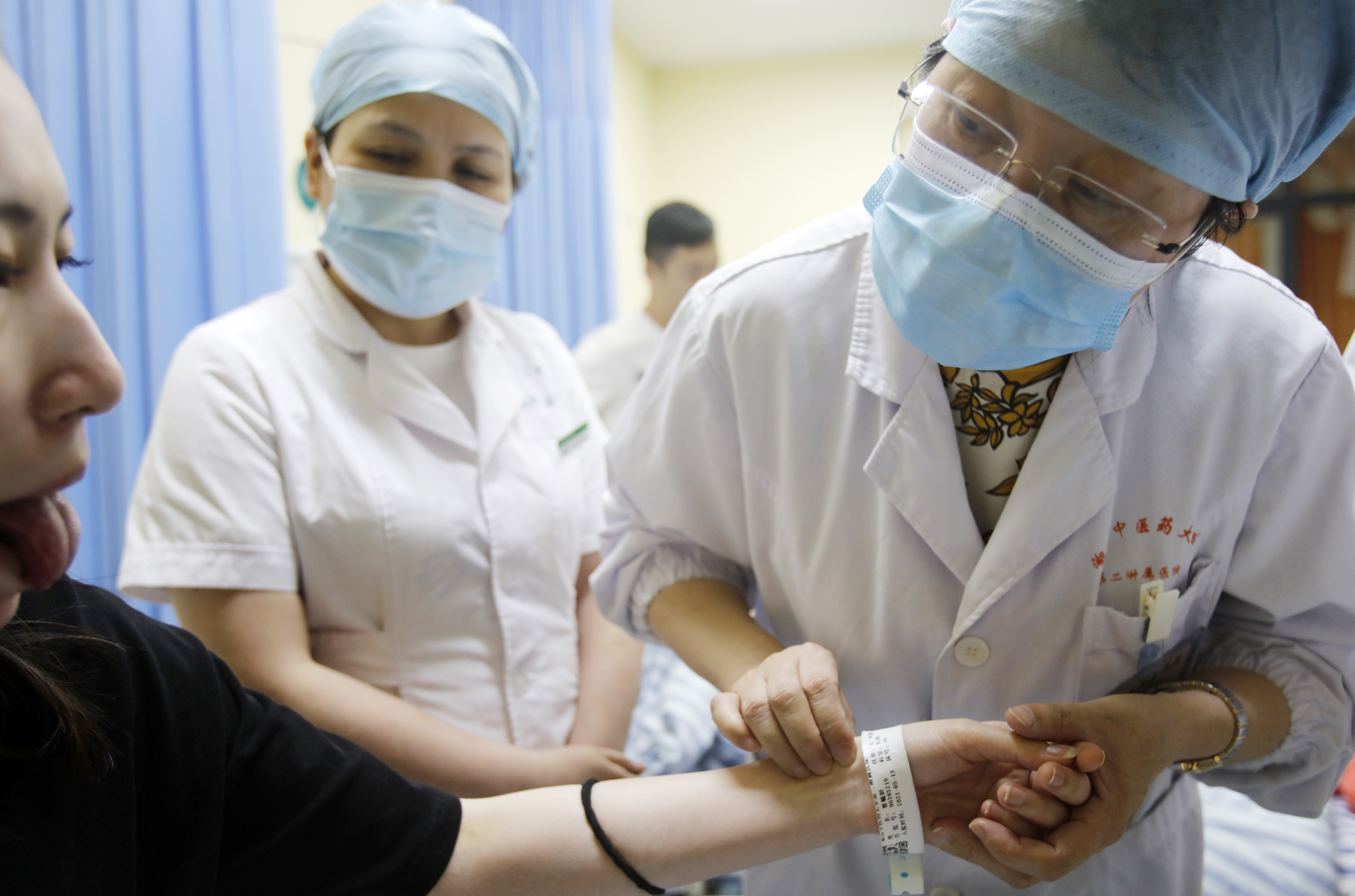 湖南有一女神医是真是假,湖南了不起的女人