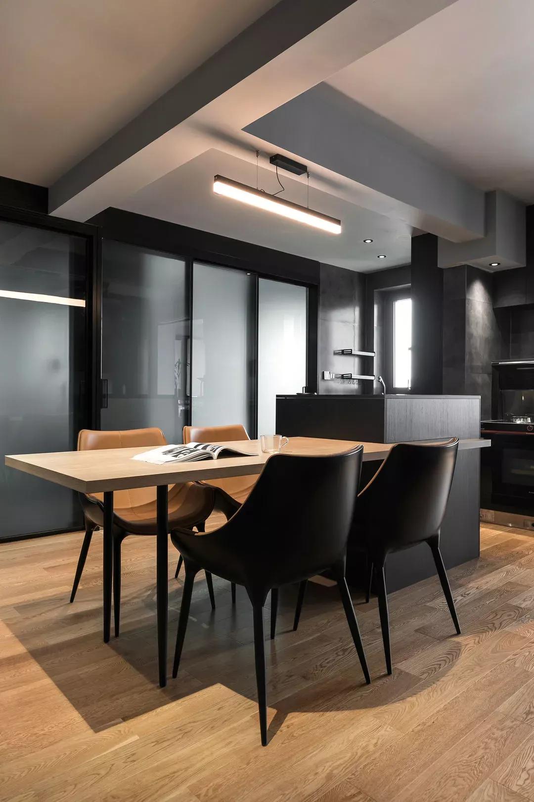 上海65平的小家,上海65平小户型两室一厅住四口人