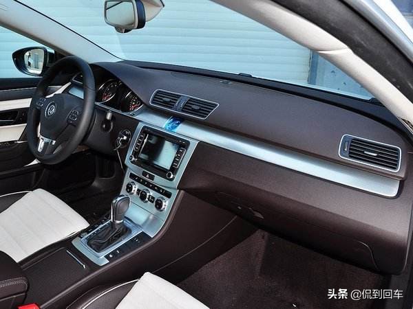 发动机的转速表是什么样,发动机的转速表图片是什么