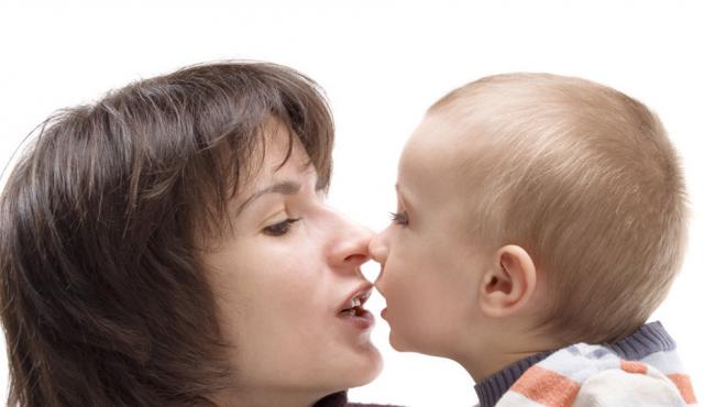 产后不注意护腰,产后不注意真的会得月子病吗