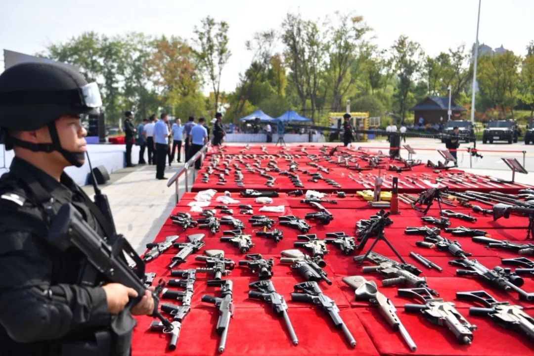 惊动公安部!研究生小伙竟做出这种事,警察上门看到惊讶一幕