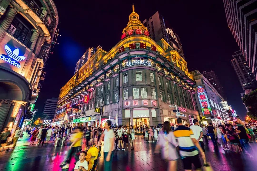 武汉最新顶级酒店入驻,武汉汉口豪华酒店推荐