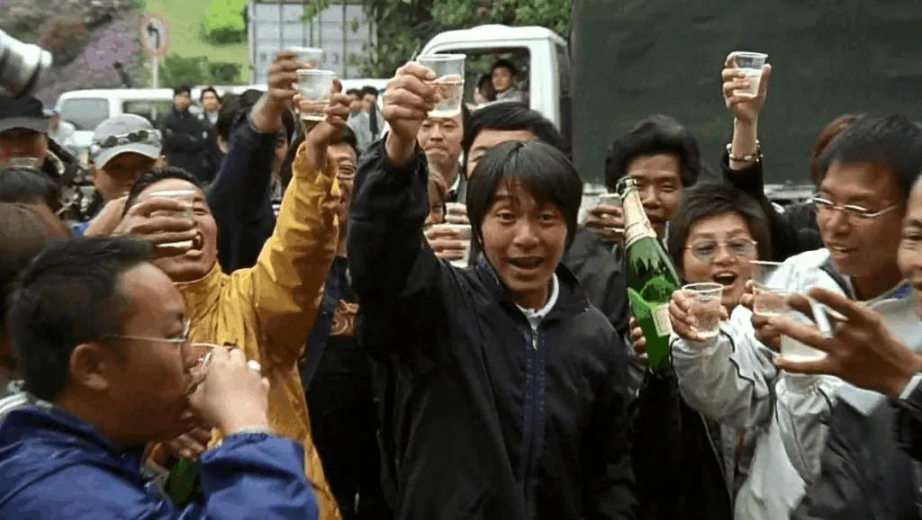 周星驰少林足球深度解析,沉寂3年的周星驰少林足球