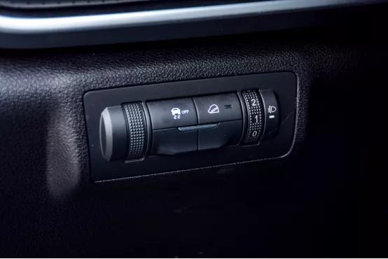 瑞虎5x试驾空间,试驾瑞虎5x最新款