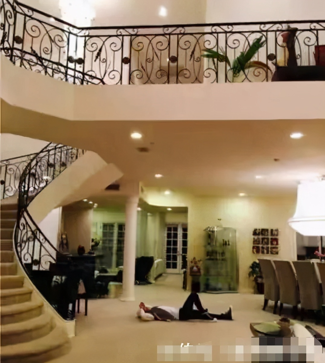 黄子韬高调晒私人飞机事件,黄子韬私人飞机图片