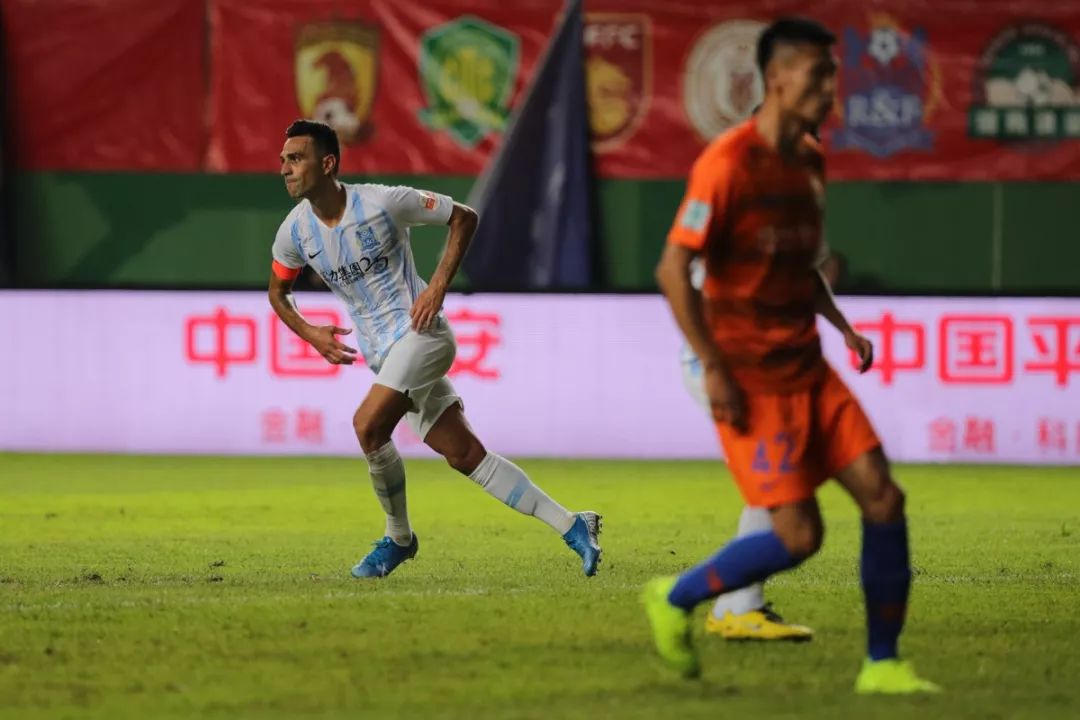 拼到最后！扎哈维平个人单季进球纪录