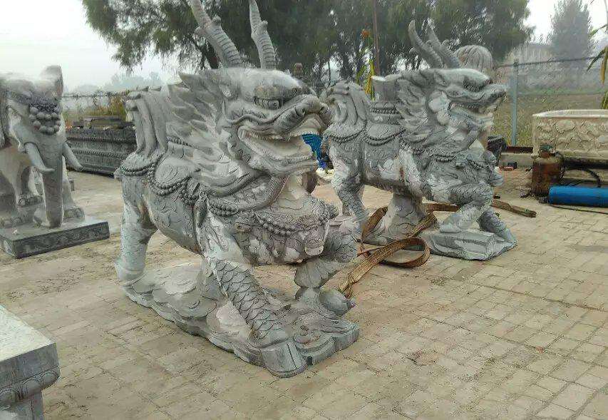 石雕要想买精细一些的要问哪些,大型石雕制作