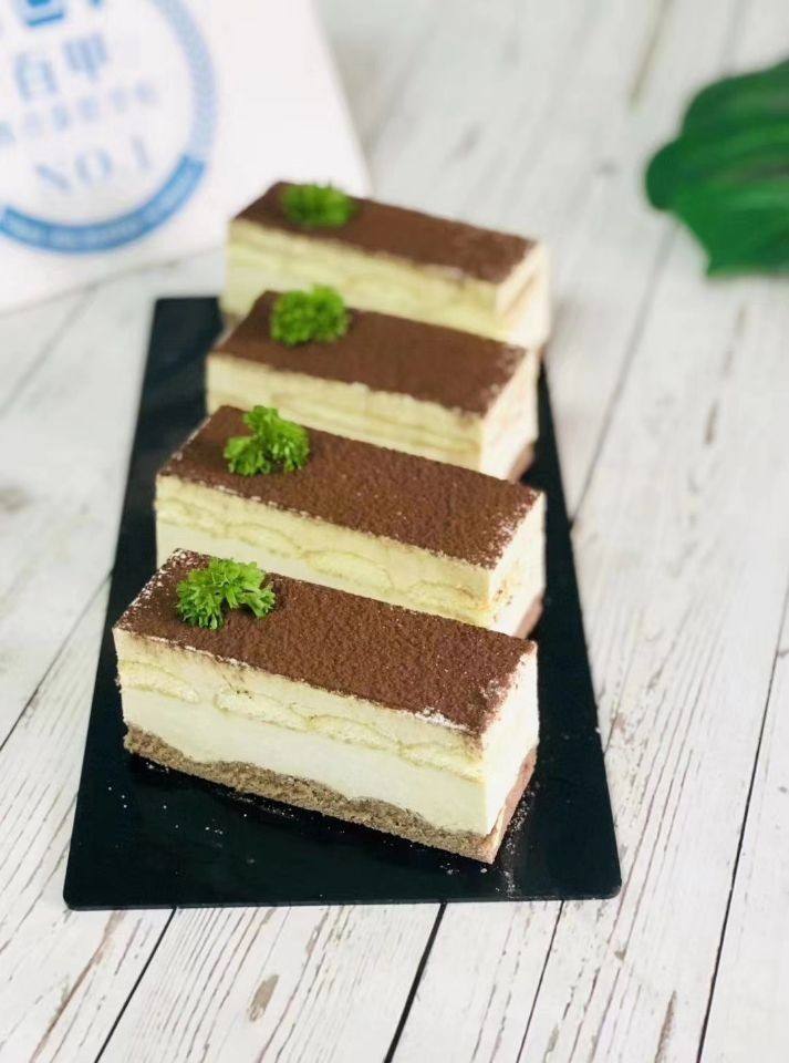 烘焙做蛋糕用什么奶好,烘焙店奶黄面包教程全过程