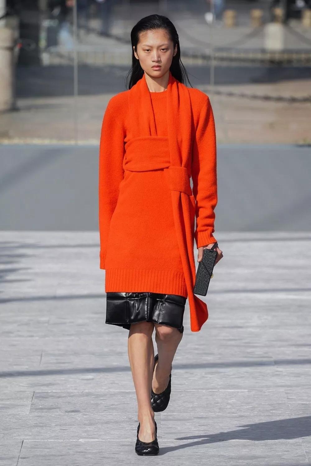 为Burberry拍摄广告，暴走四大时装周，冉冉升起的超模-华依澜