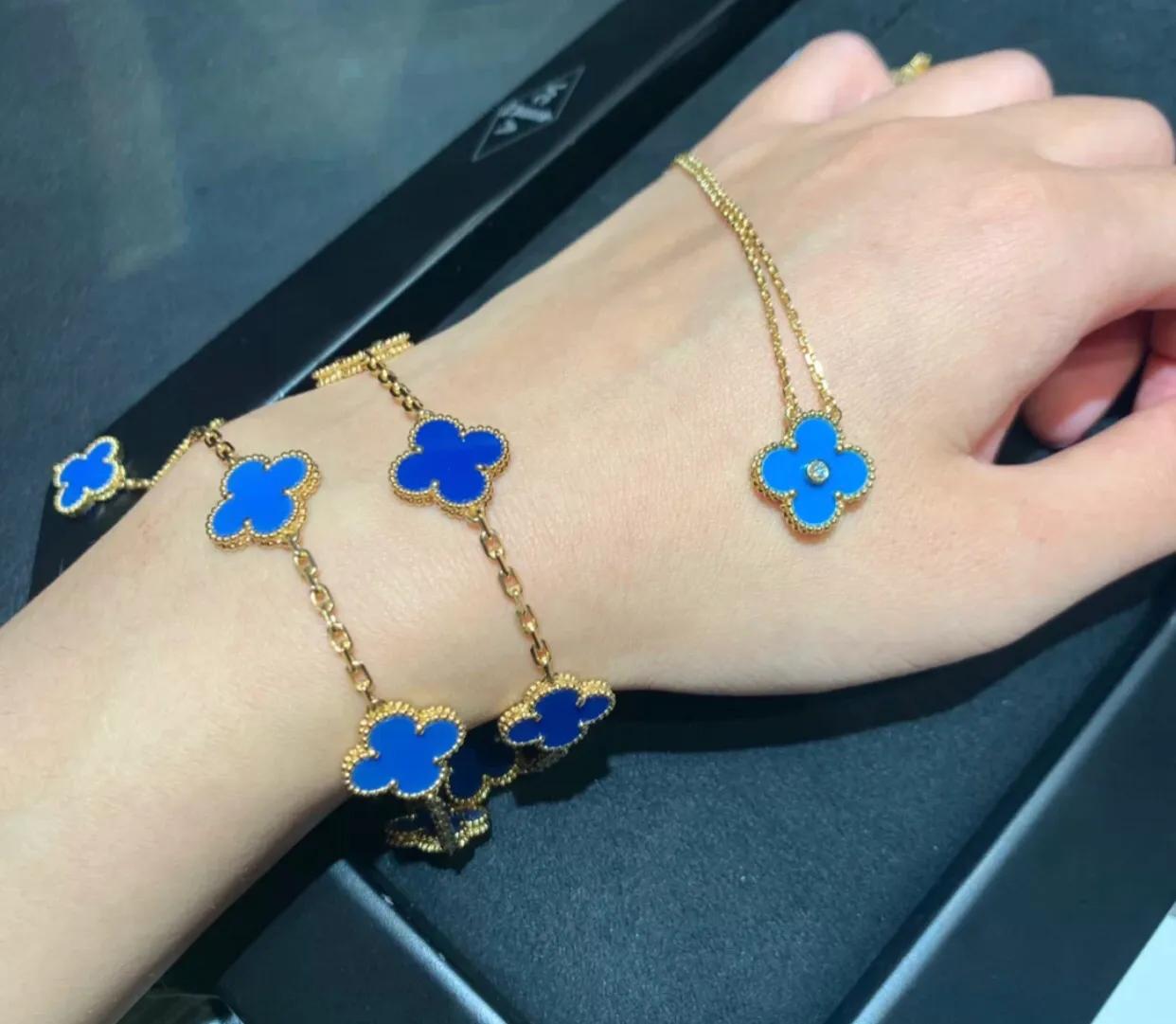 几十万的手镯原来长这样，梵克雅宝的饰品大家能欣赏得来吗？