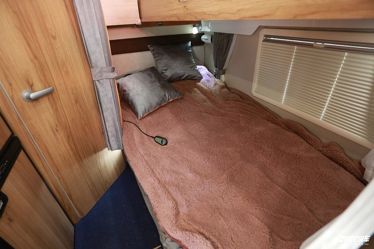 平头轻卡c型房车跃进,详解上汽跃进H500轻卡房车