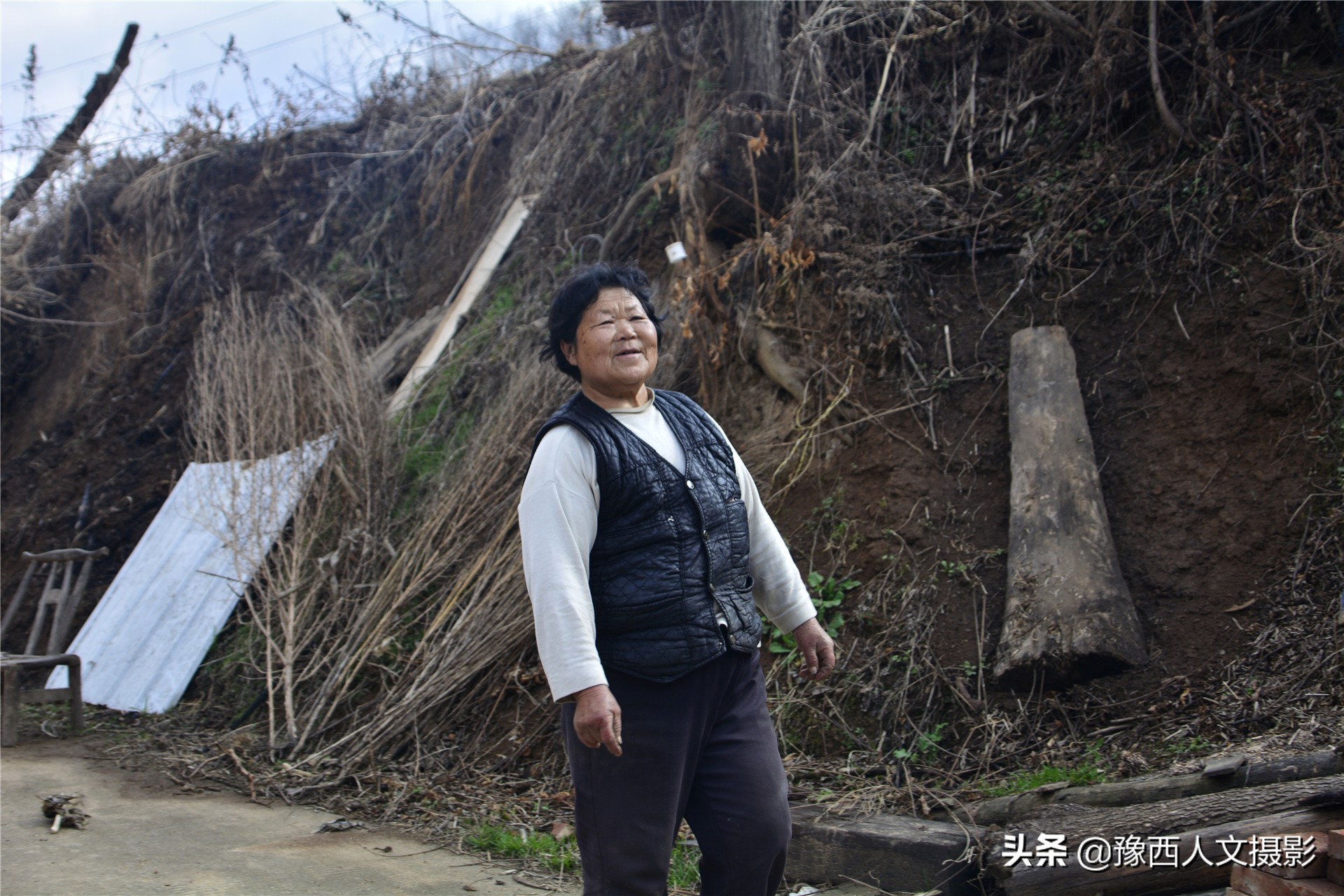 根雕老房子作品,倔强老头完整版