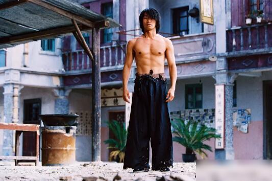 初看《功夫》道平常，再看才知已绝响