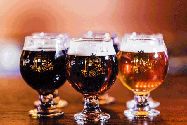 外国人喝中国精酿,外国人喝的真正的精酿