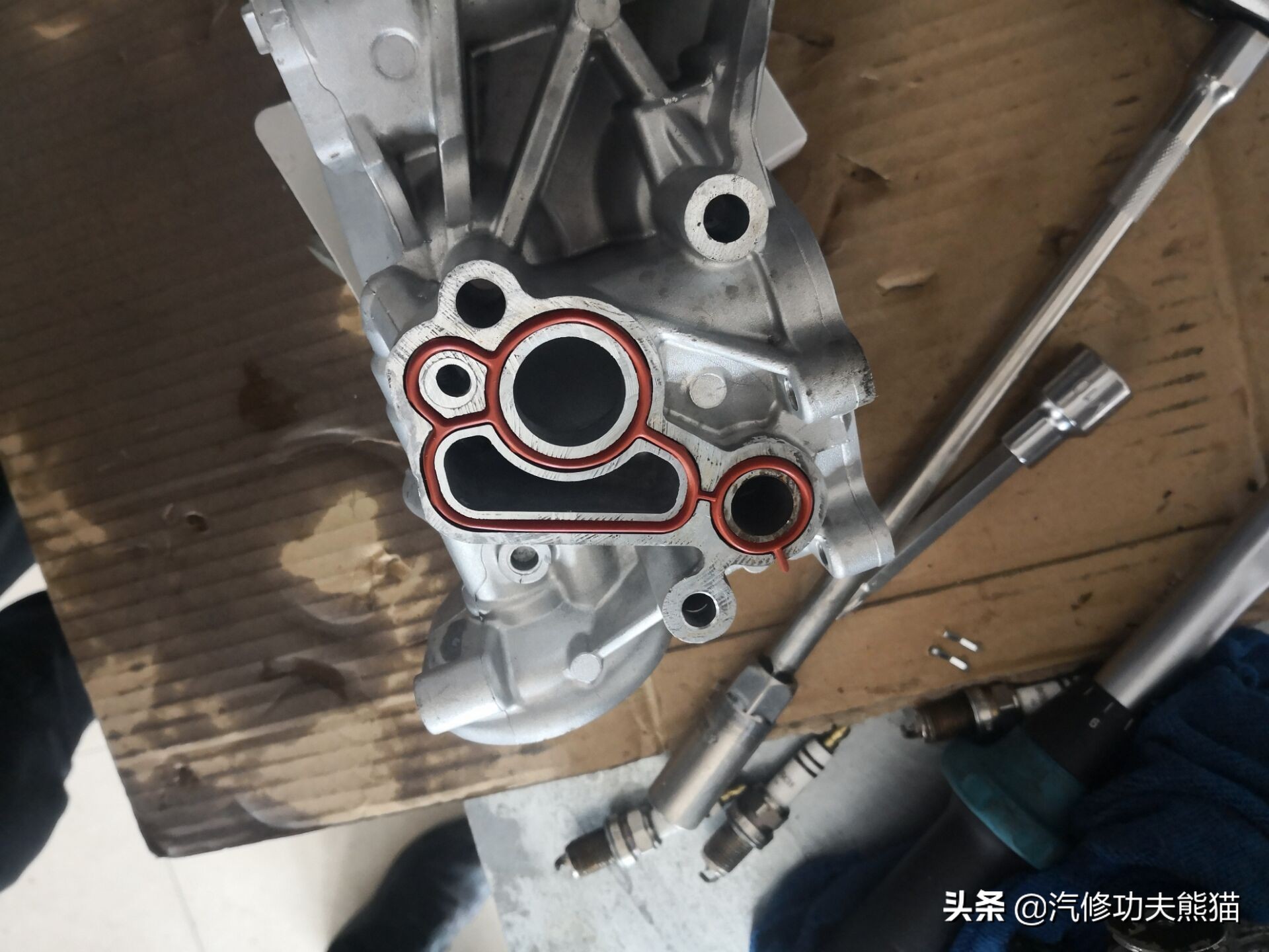 斯柯达明锐2010款2.0烧机油吗,09款斯柯达明锐1.6烧机油怎么解决