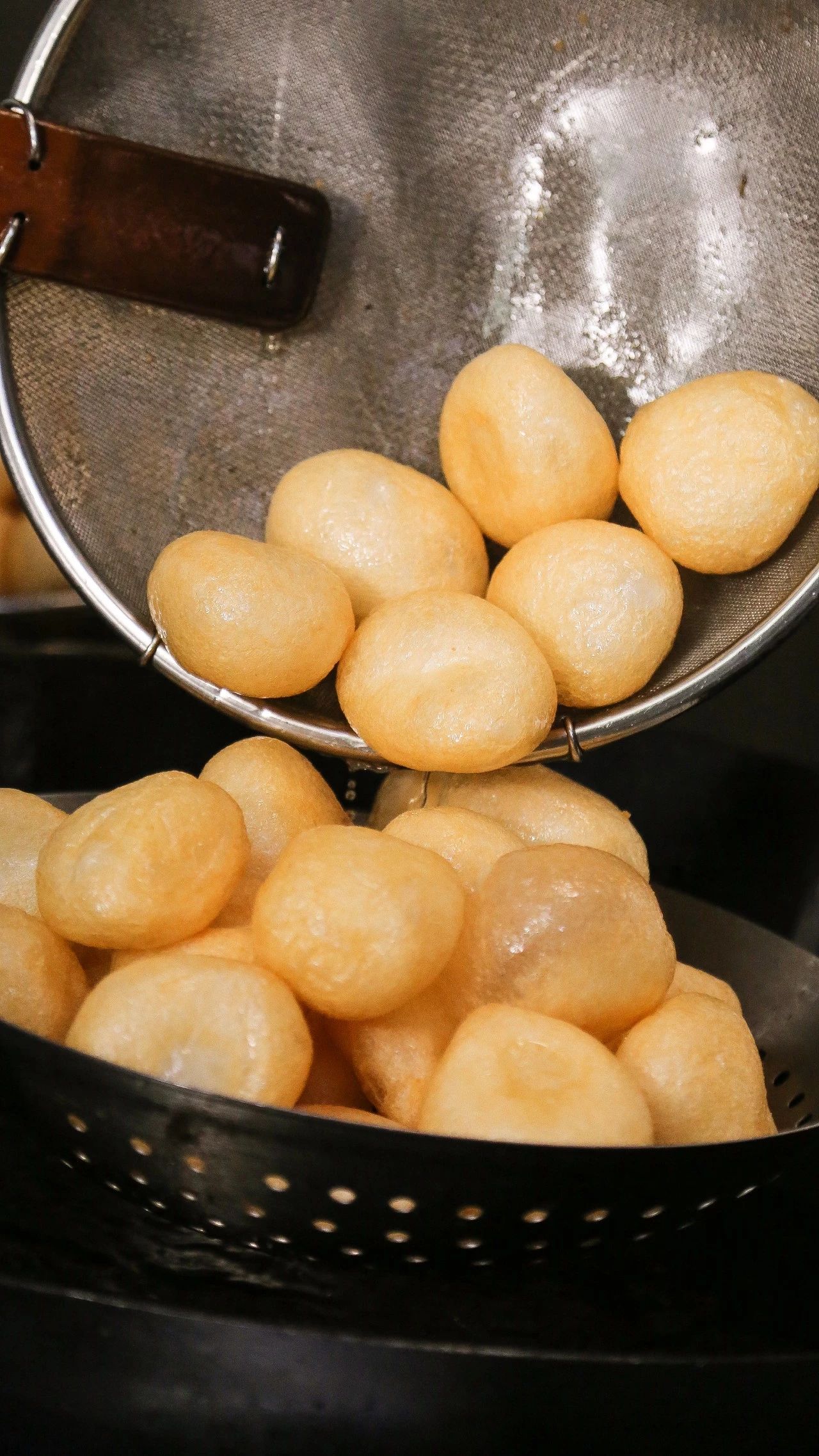 “凉飕飕”火锅来到深圳，清甜消暑！还有龟苓膏送~