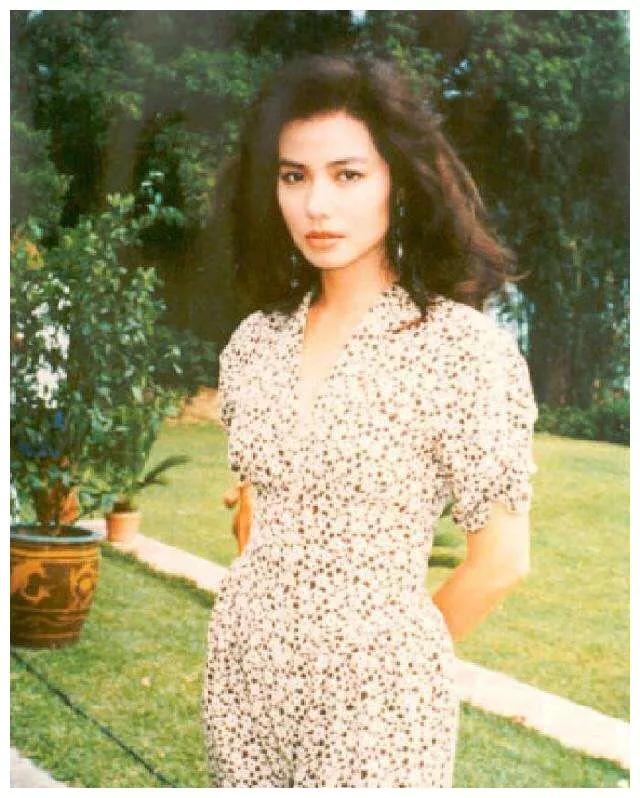 吓！前没胸后无臀叫好看？6位“胖”美人告诉你什么才是风华绝代