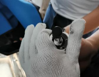 现代瑞纳18年h4led灯泡安装教程,14款现代瑞纳近光灯灯泡更换