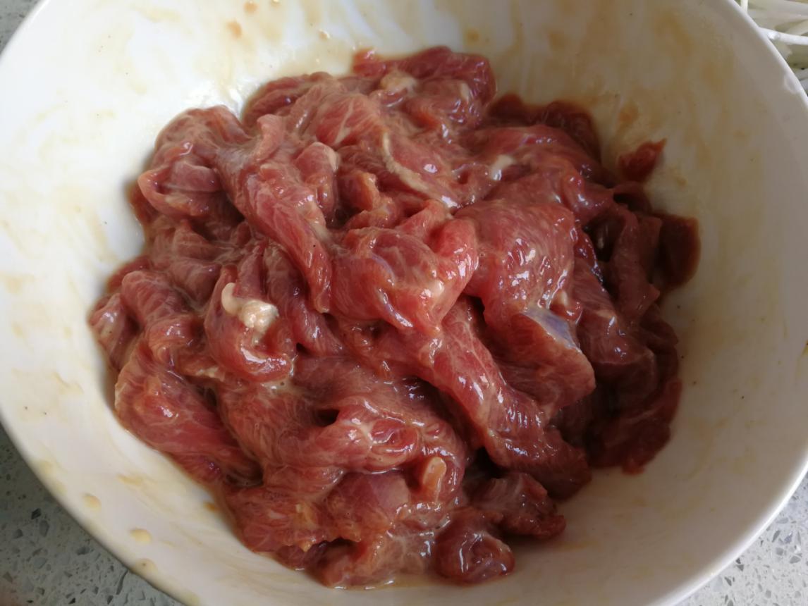 分享一道超经典的川菜水煮牛肉,水煮牛肉不放肉的正宗做法川菜