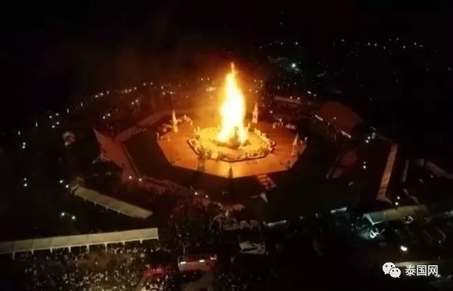 泰国捐钱最多的僧人,泰国活着的高僧哭丧