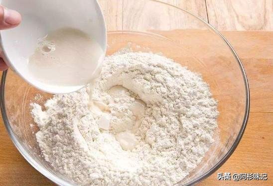 面团不使用酵母粉怎能发酵,酵母粉发面如何发得更好