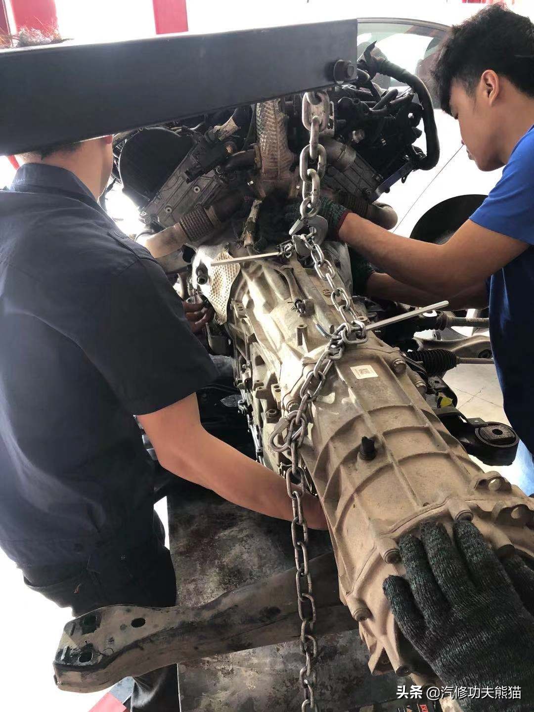 现在最新款的奥迪烧不烧机油,奥迪q7哪年有的柴油