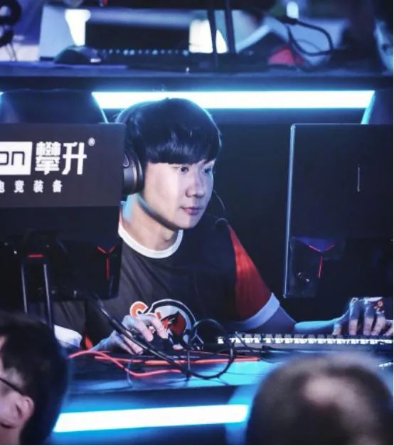 和林俊杰分手后的17战队成绩“起飞”,看明星搞电竞有多难