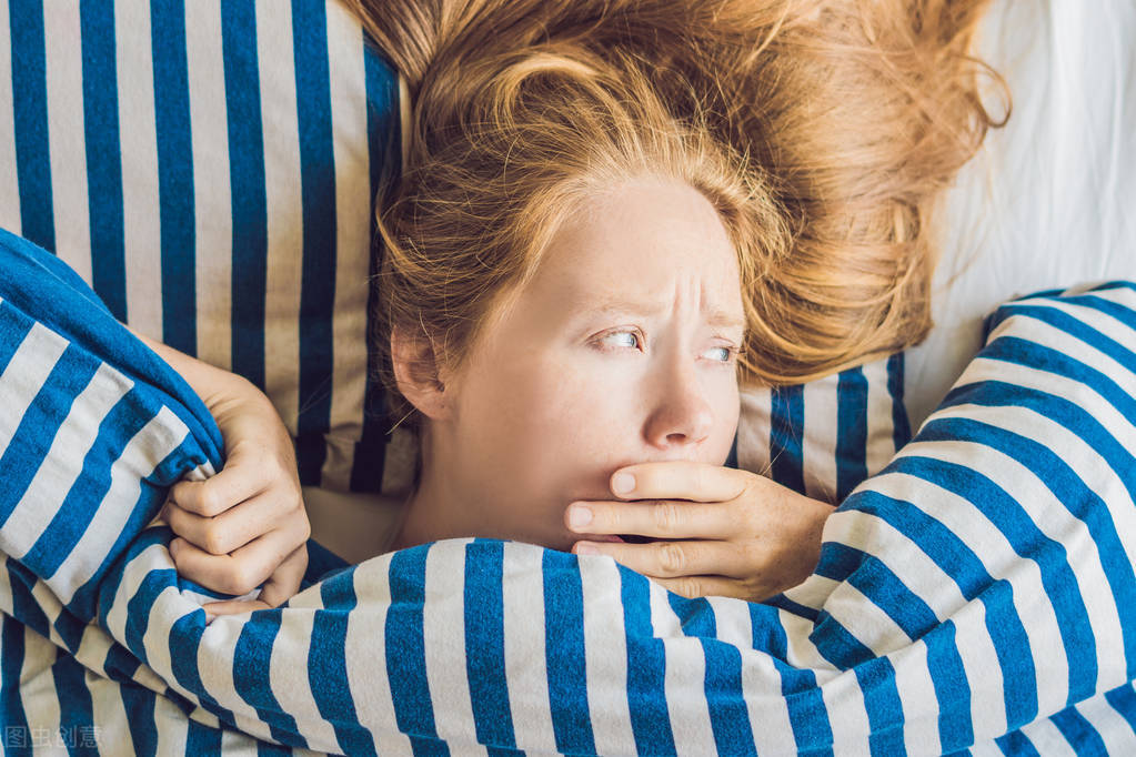 孕吐会使胎儿下坠吗,孕吐会导致羊膜束带吗