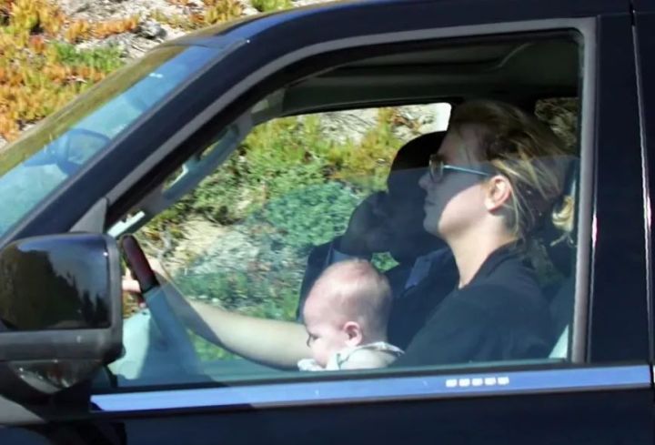 布兰妮被囚禁的14年介绍,布兰妮被爸爸监禁12年视频