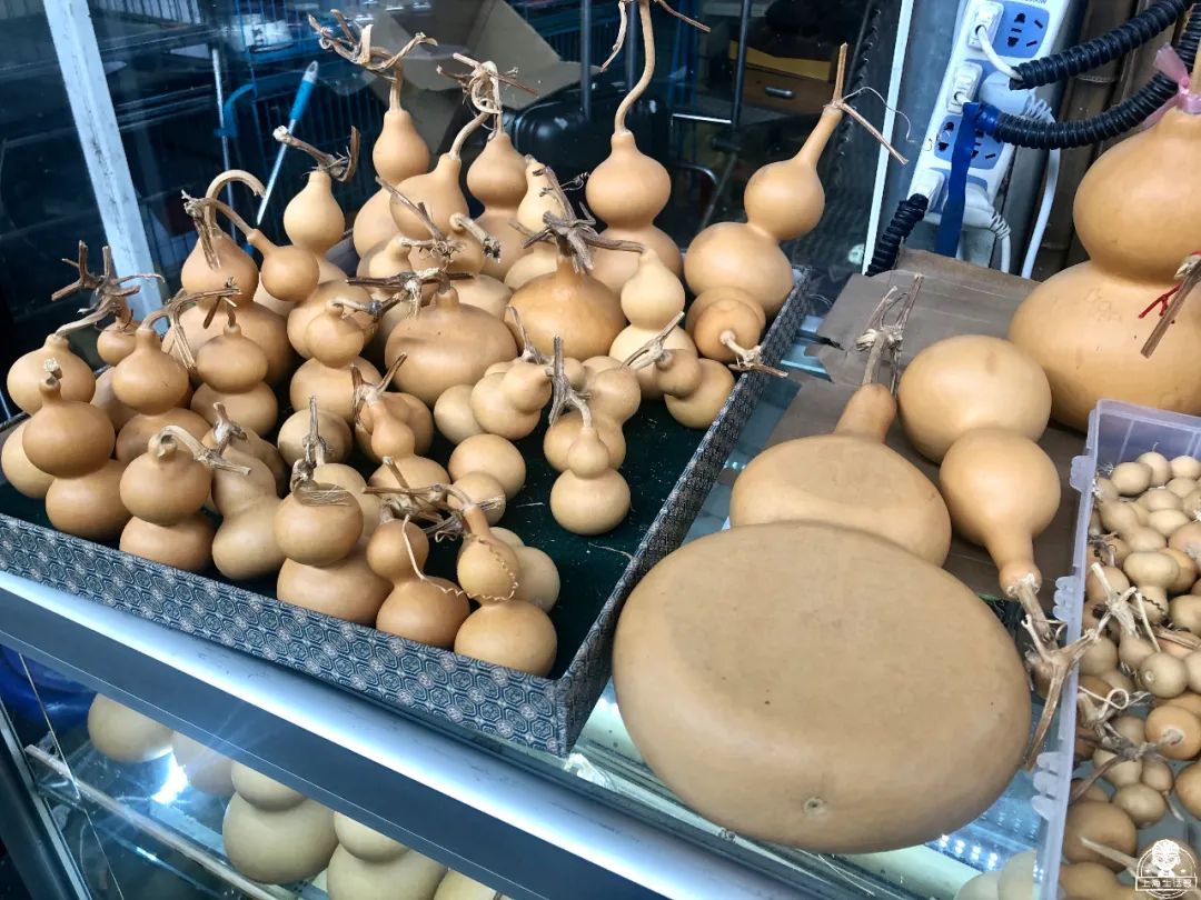 涓婃捣榛勬郸鍖轰竾鍟嗚姳楦熷競鍦鸿繕鍦ㄥ悧,涓婃捣涓囧晢鑺遍笩甯傚満鏂板潃鍦ㄤ粈涔堣矾