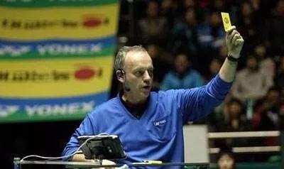 羽毛球吃红牌的后果,羽毛球红牌罚下后会怎么样