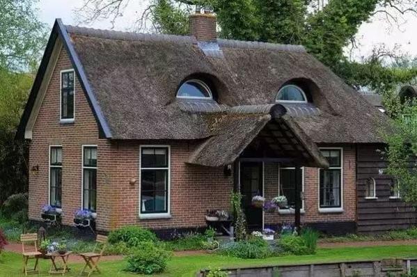 荷兰美丽而神秘的羊角村,羊角村荷兰最受欢迎小镇