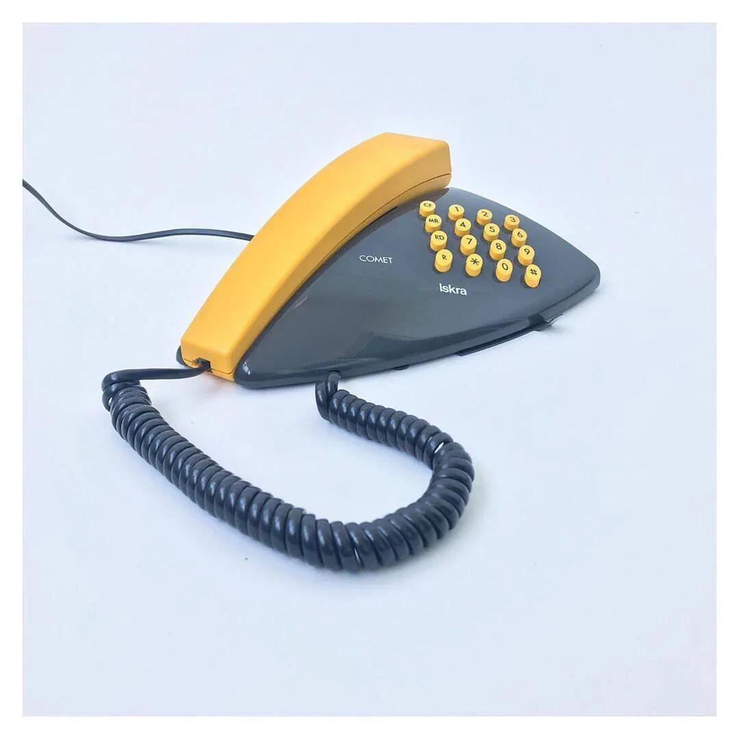 五六十年代电话机,1960年老式电话机