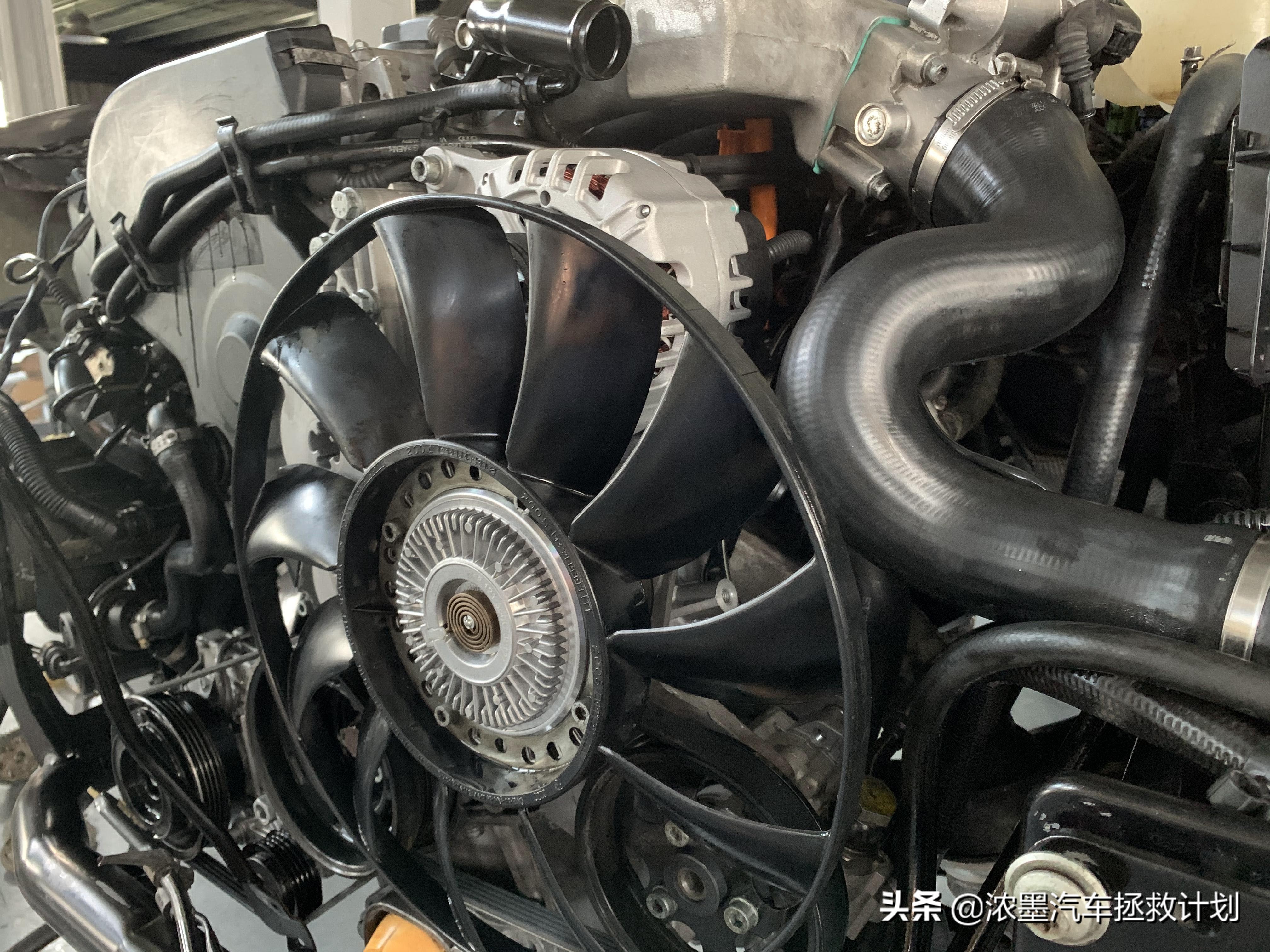 情怀老车帕萨特b5翻新,经典老车b5帕萨特翻新复活