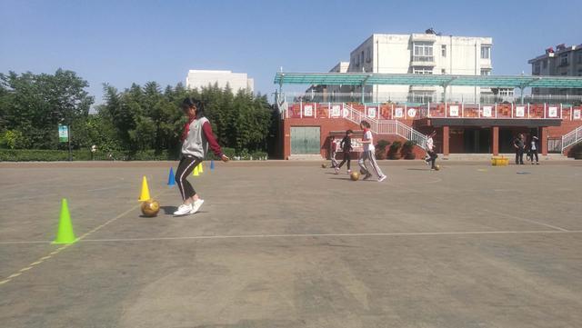 瓒崇悆姣旇禌宄板嘲鐭垮尯绗竴灏忓,蹇箰瓒崇悆婊规脖娌虫梺