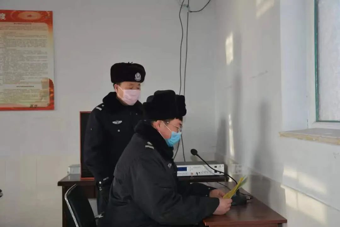 看到村民脸上幸福的笑容,看到村里的父老乡亲心里特别亲切