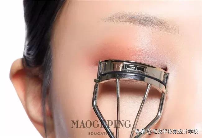 放大双眼眼妆单眼皮怎么画,简单画眼妆教程视频大全